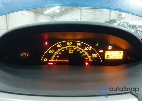 2010 Toyota Yaris z USA, uszkodzony, nr VIN JTDJT4K36A5295572